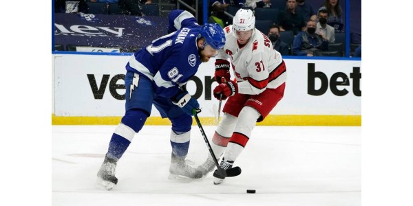 Carolina Hurricanes leert betere ervaring in mislukte games